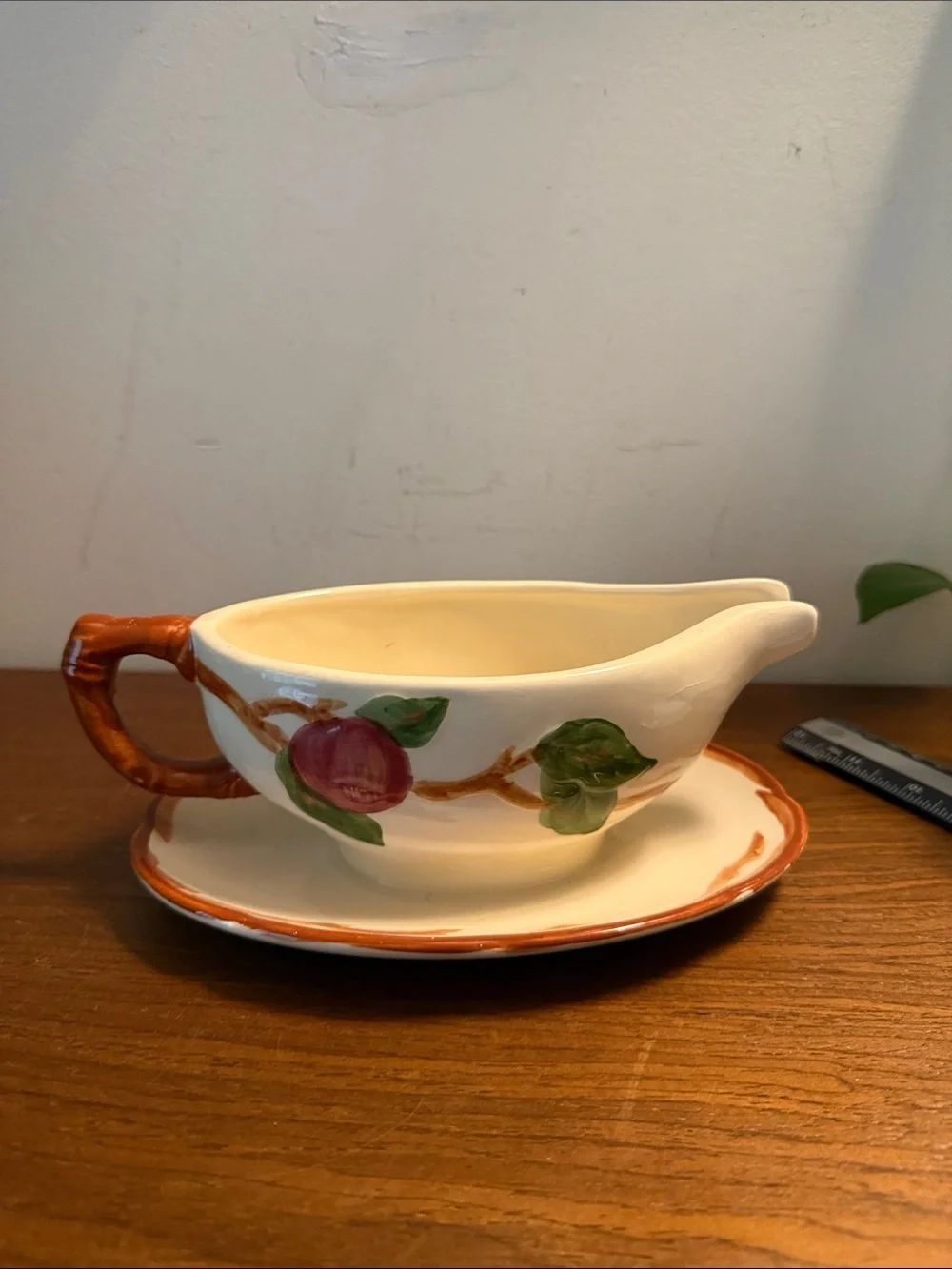 Vintage 1949-1953 Franciscan Apple Gravy Boat With Attached Base Stamped 13750
